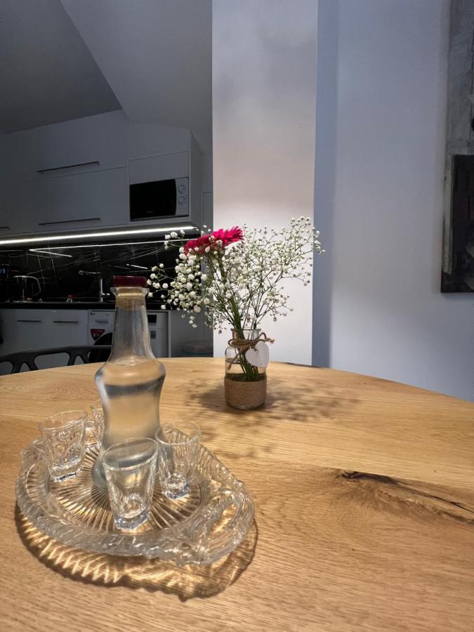 Modern Apartment Close To Airport With Gym And Bbq Kandiye Dış mekan fotoğraf